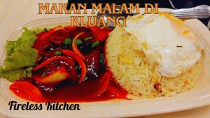 Makan Malam Di Kluang